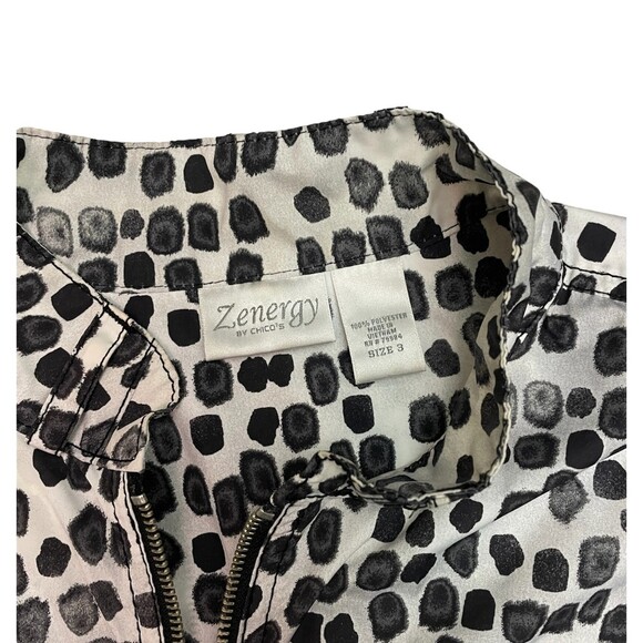 Chicos Zenergy Black & White Lightweight Jacket - Chicos Size 3 - Picture 3 of 4